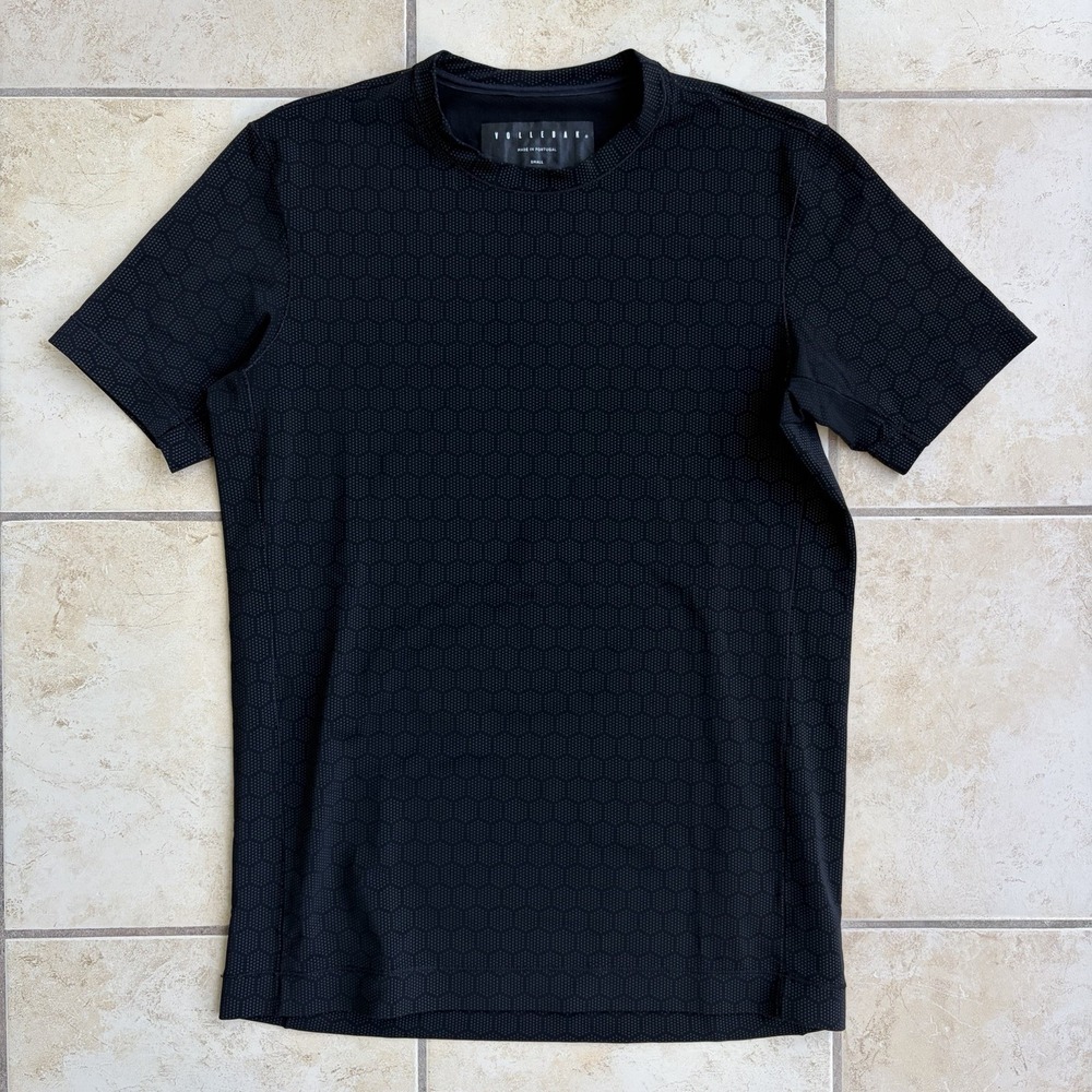Vollebak Shirt Mens Small Black Geometric Ceramic Abrasion Resist Baselayer Tee